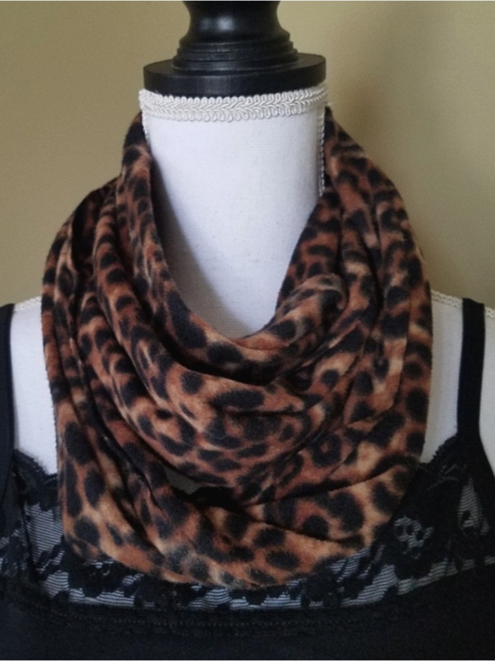 Black & Brown Leopard Animal Print Infinity Scarf Like NEW